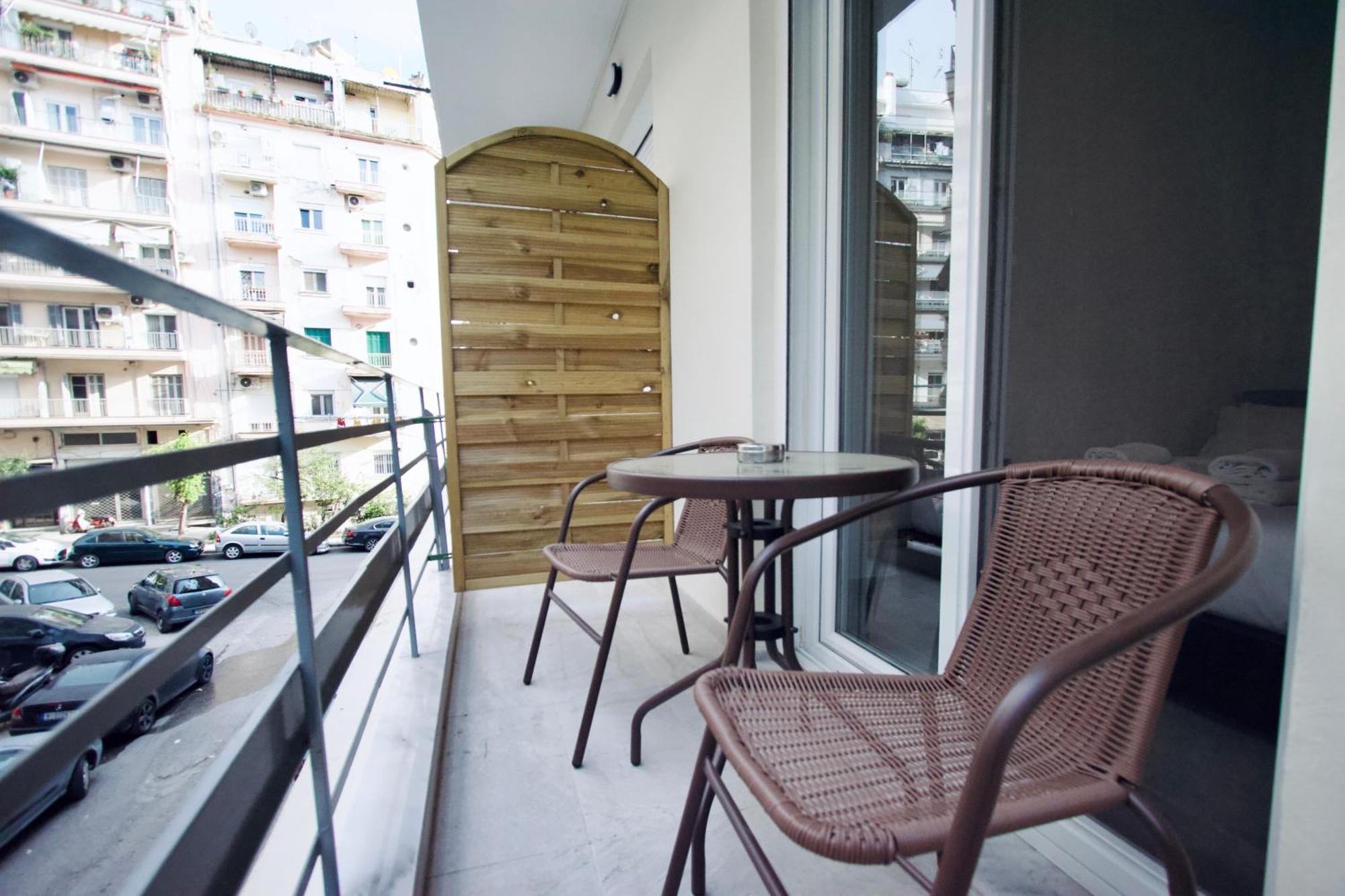 Studio Antigonidon Square Tesalonika Bagian luar foto